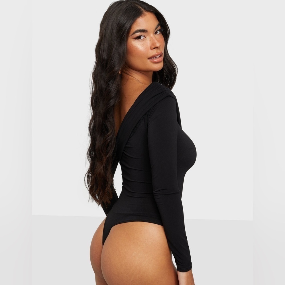 Madison and Berkeley- Wrapped Asymmetric Body size M - Picture 3 of 9